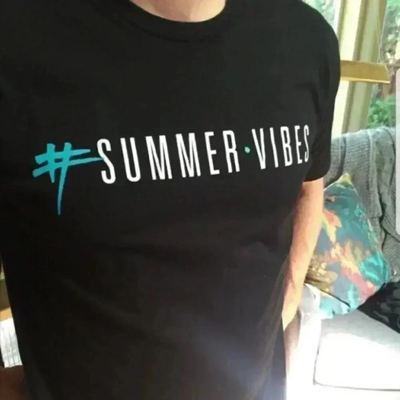 MENS SUMMER vibes #summervibes T-shirt - Picture 1 of 3